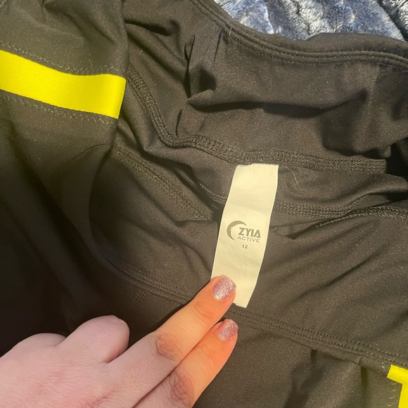 Zyia Active Clothing: A Full Review of Canada's First Direct Sales Activewear Line - Kate & Company